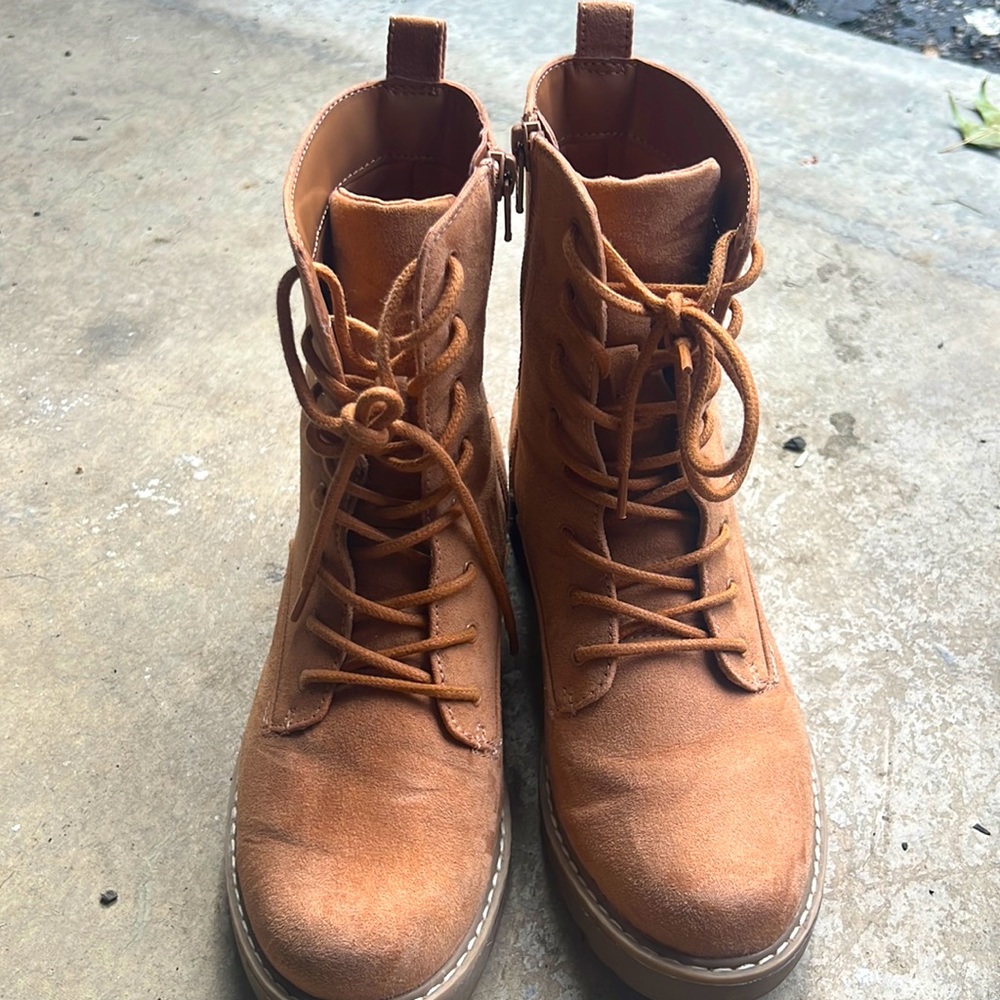 Universal Thread Women’s Ophelia Boots